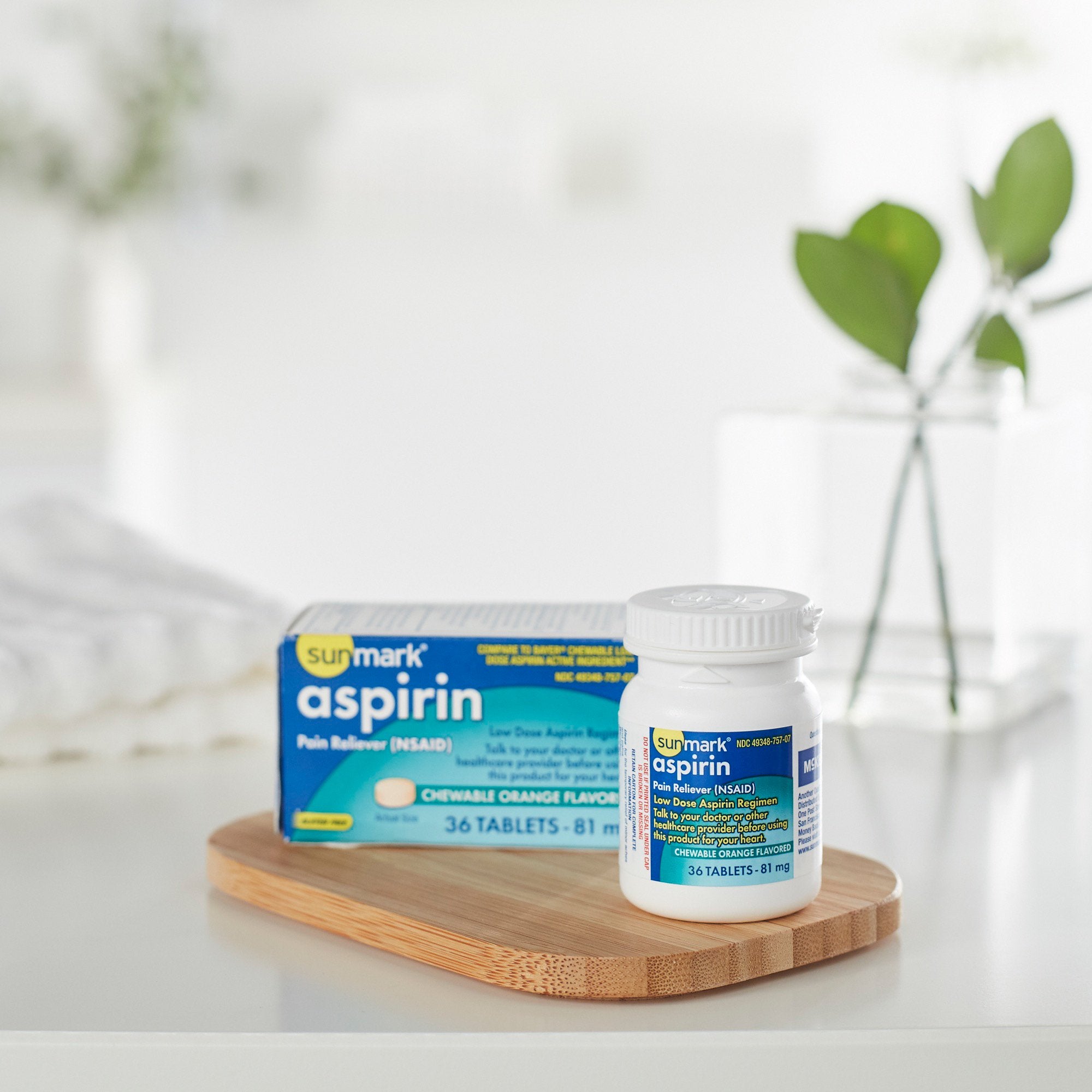 Pain Relief sunmark 81 mg Strength Aspirin Chewable Tablet 36 per Box